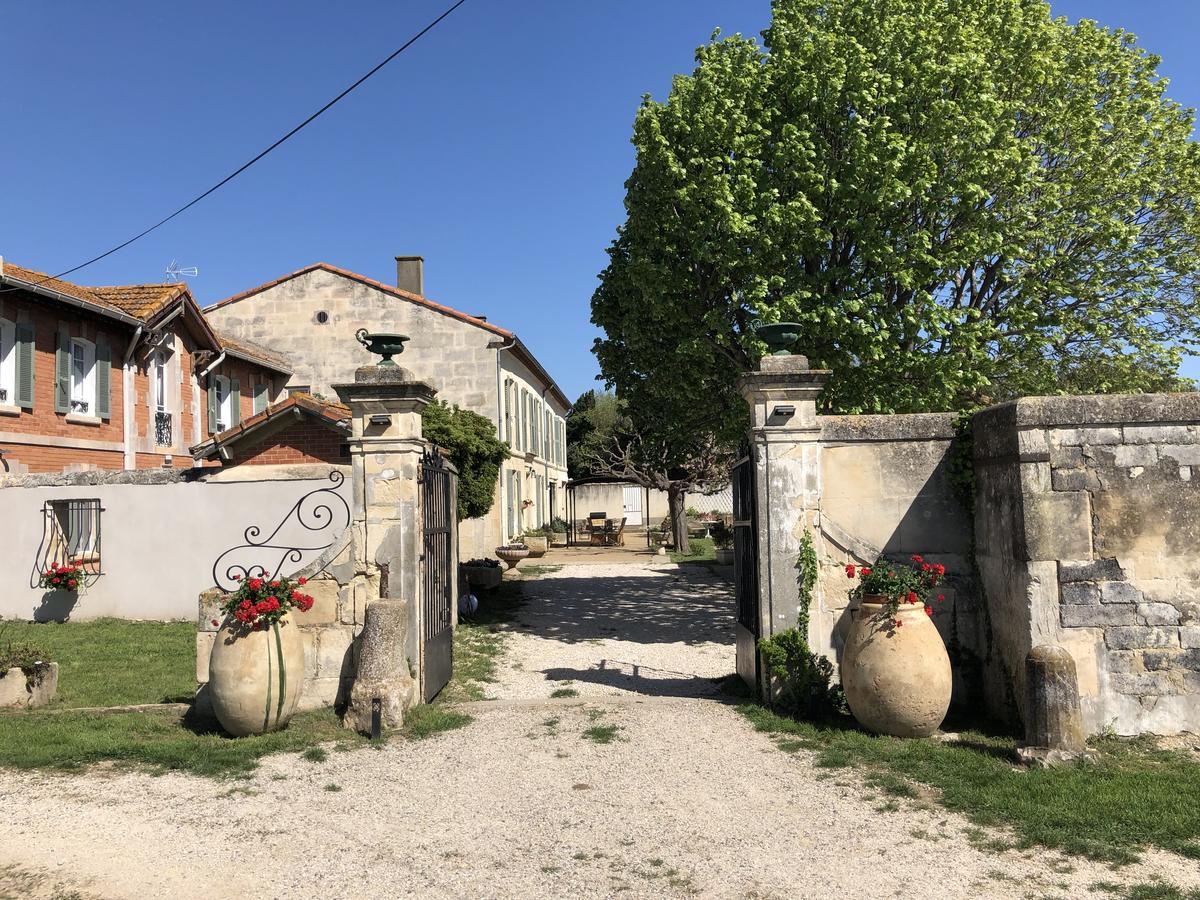 Le Mas Marguerite Arles Exterior foto